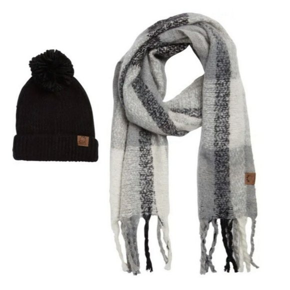 New C & C California‎ 2 Pc. Giftset Rib Pom Beanie & Scarf Set Black Gray Soft - Picture 1 of 4